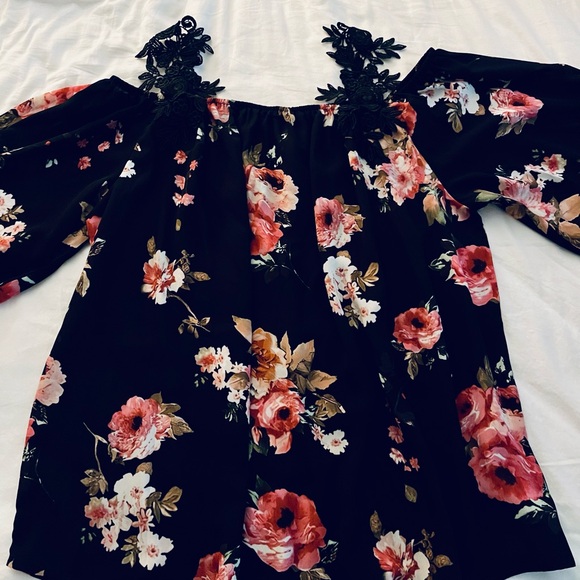 Floral Off-Shoulder Chiffon Shirt XL - Picture 2 of 4